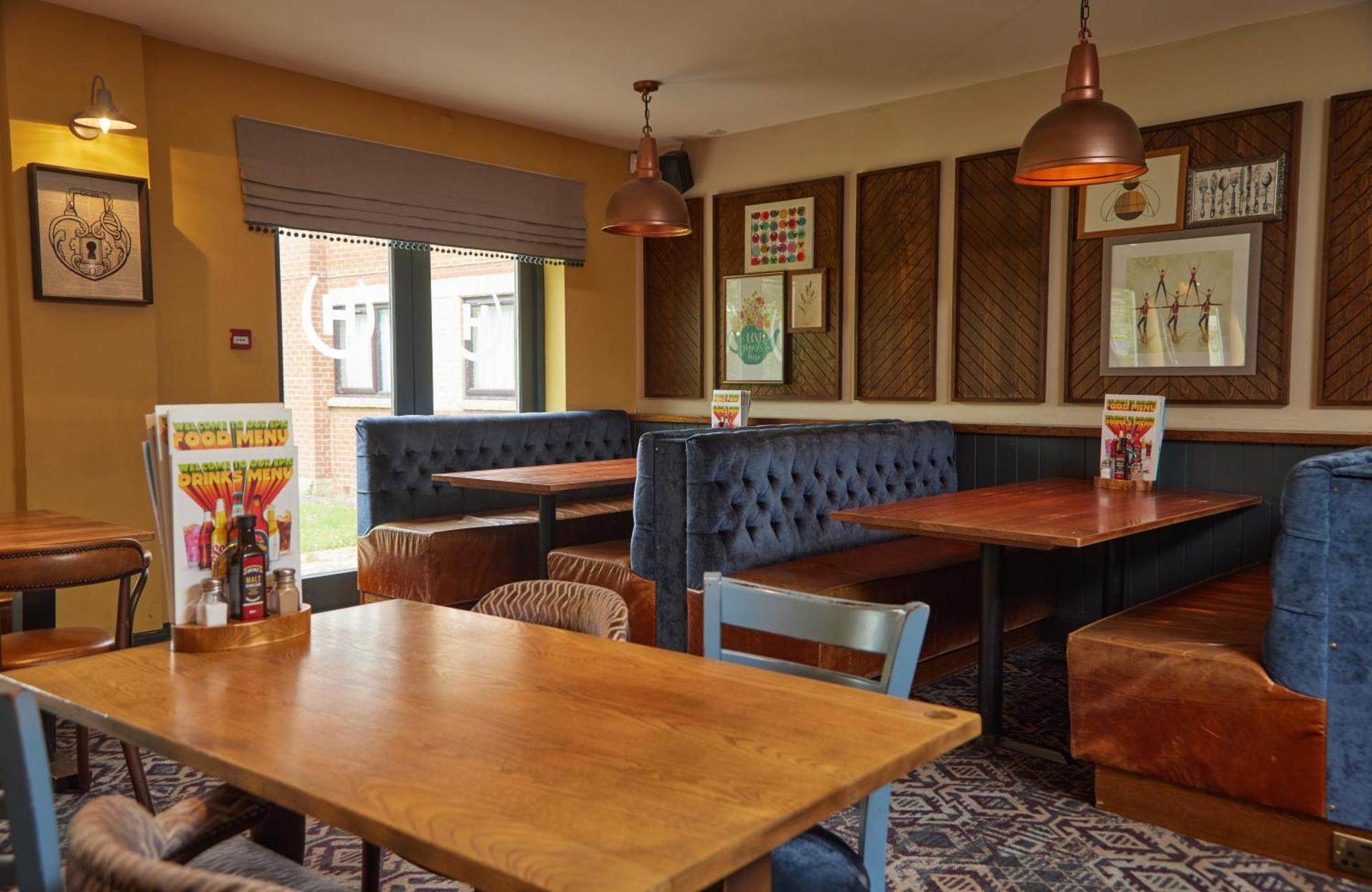 The Broughton Hotel By Greene King Inns Milton Keynes Exterior foto